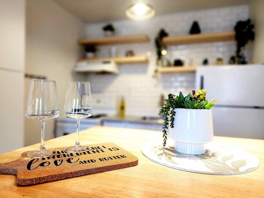 Loft Bien Situe Pour Decouvrir Vieux-quebec! * Quebec City